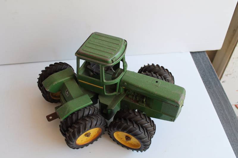 Tractor