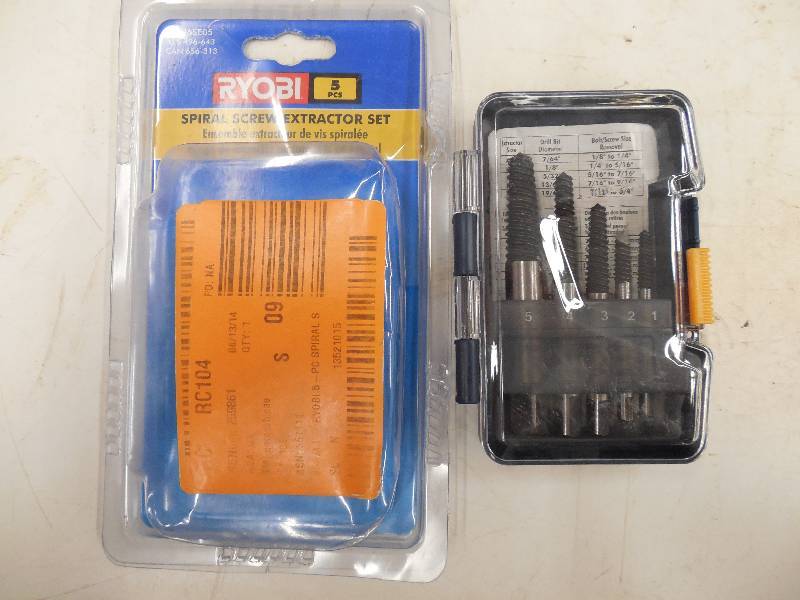 lot 44 image: Spiral Screw Extractor Set