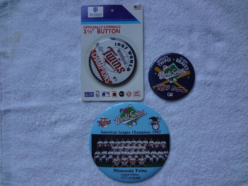 3 Twins Collector Pins