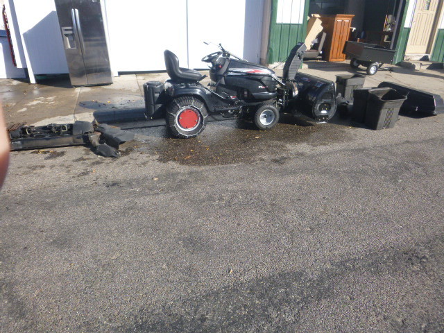 Craftsman GT5000 Riding Lawn Mower