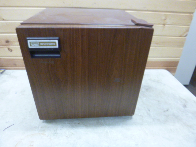 Wards Compact Refrigerator