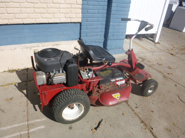 Snapper Riding Lawn Mower