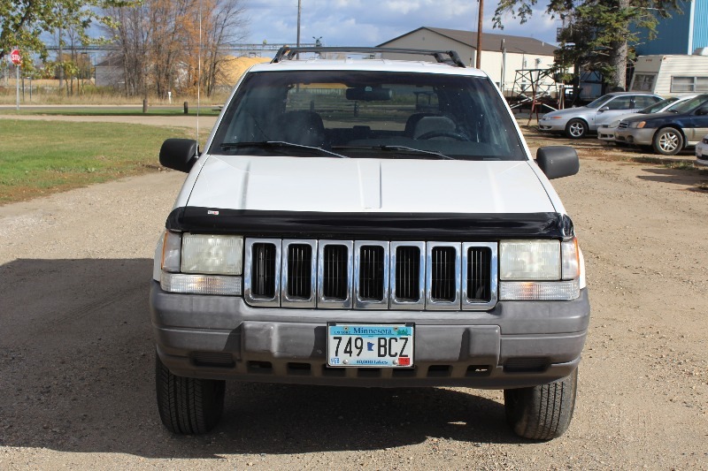 1998 Jeep Grand Cherokee Laredo - 2 owner, 118,822 Miles