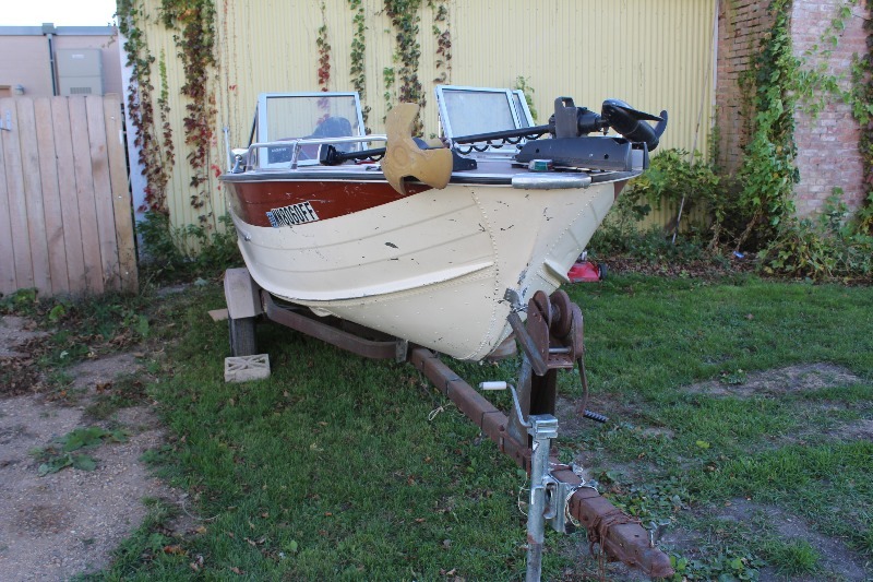 1979 16 Sylvan Boat, Boat Trailer and 80HP Mercury Outboard, Trolling Motor