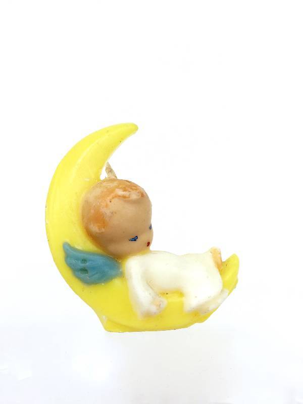 lot 44 image: Large lot of vintage small collectible Gurley candles choir angels with yellow hair singing carols-