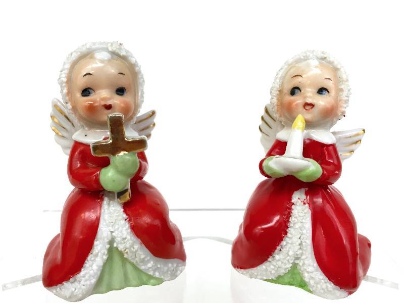 lot 42 image: lot of 4 adorable vintage collectible choir girls figurines Napco or Lefton