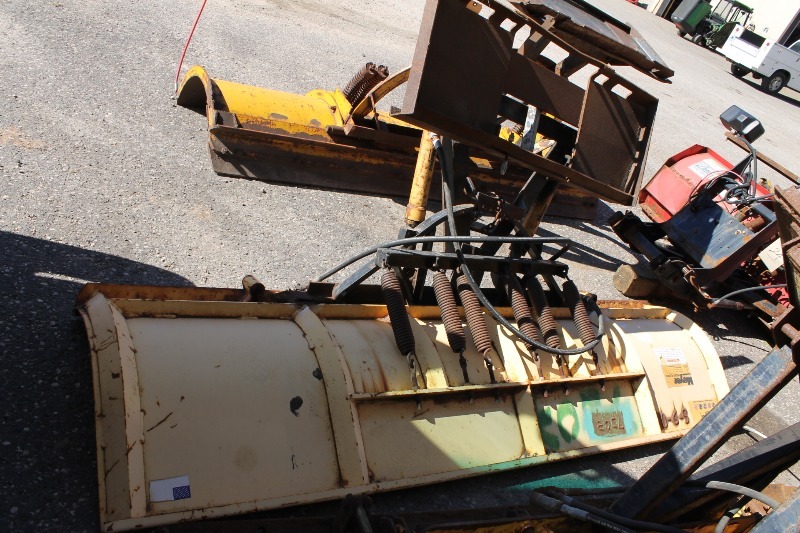 lot 23 image: MEYER Snow Plow Blade