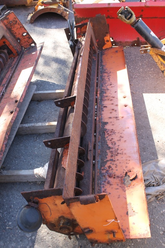 lot 33 image: Tailgate Sander