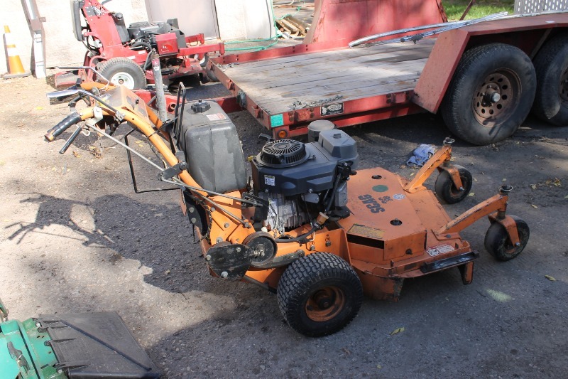 lot 38 image: SCAG Walk-Behind Mower