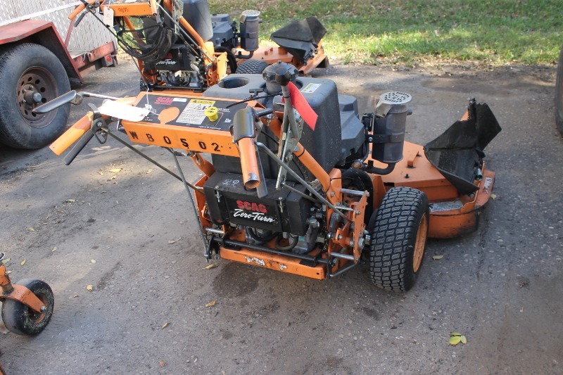 lot 39 image: SCAG Walk-Behind Mower