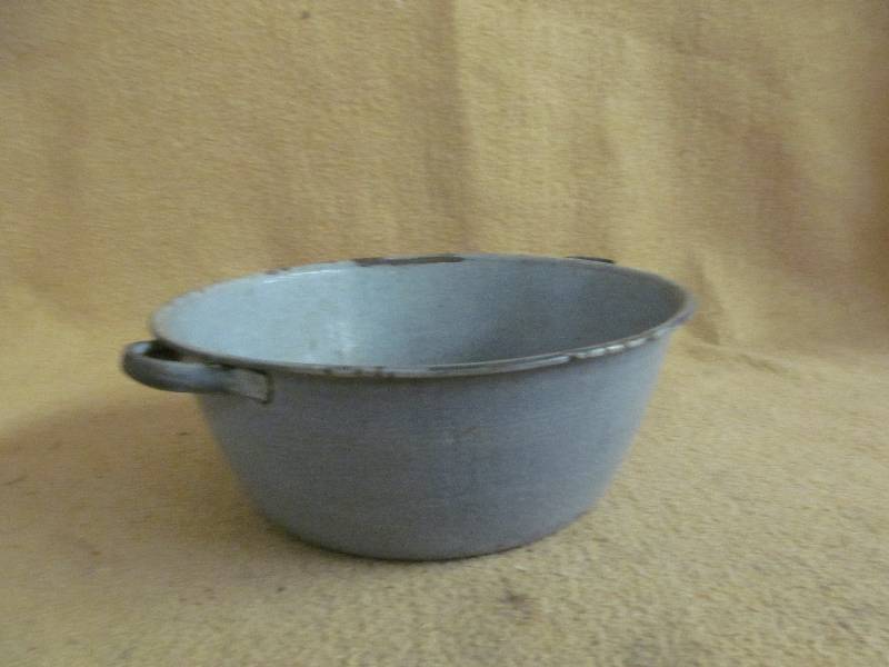 Tub