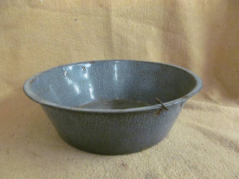 Tub