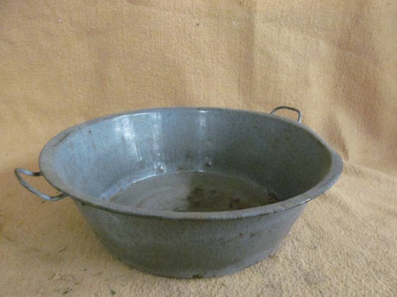 Tub