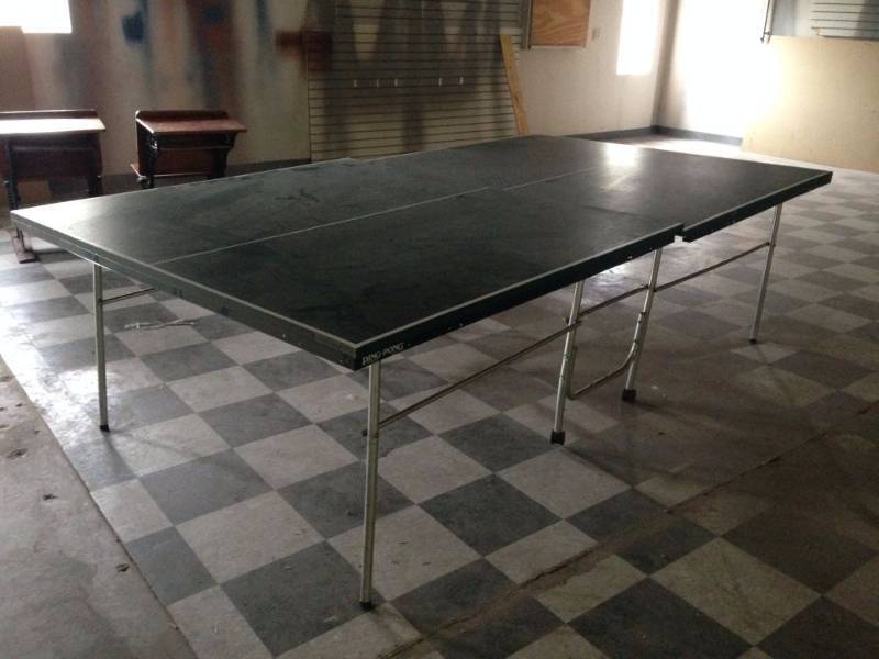 lot 47 image: Standard Size Ping Pong Table Fold...
