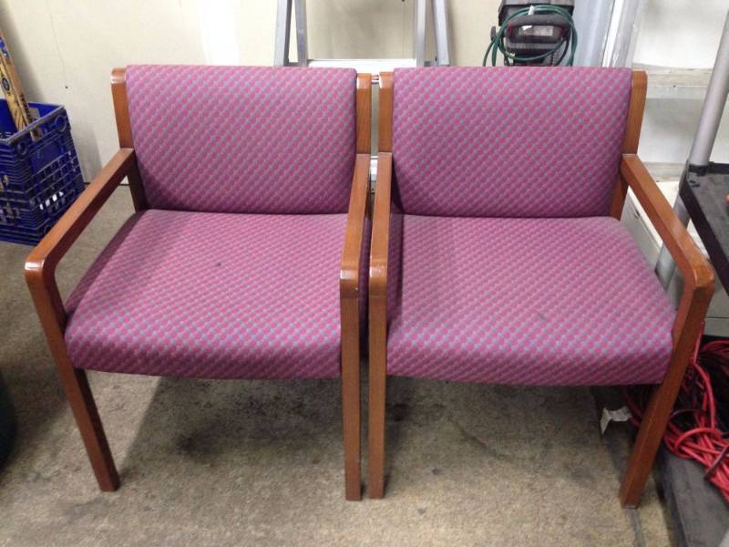 lot 53 image: Lot of (2) Chairs 22.5 Inches Wide...