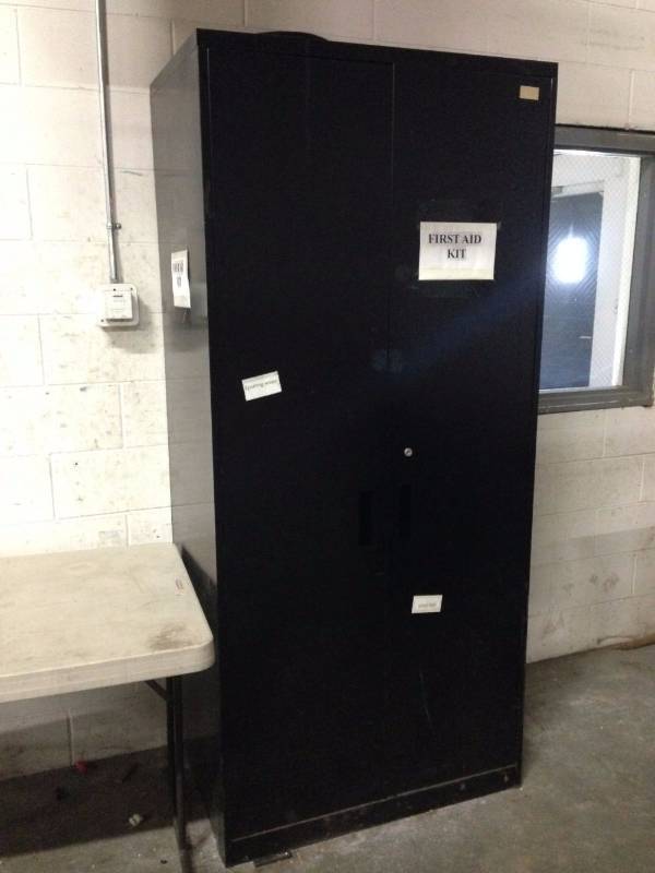 lot 88 image: Metal Storage Cabinet, 36 Inches Wi...
