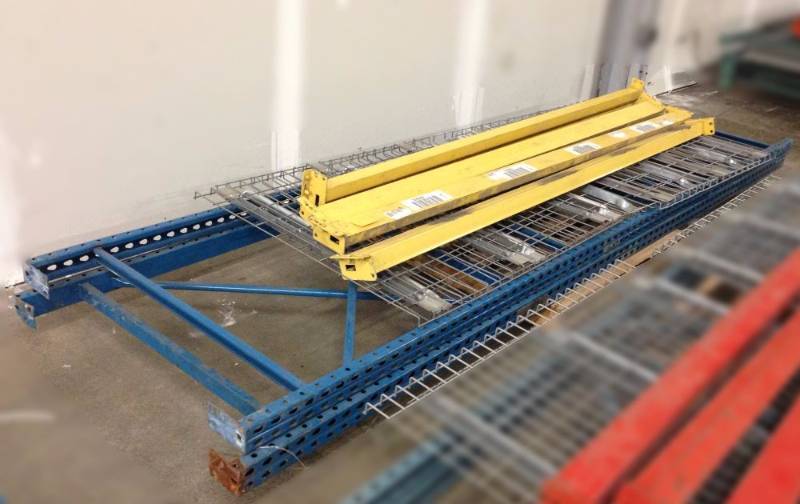 lot 128 image: One Section of Teardrop Racking (ye...