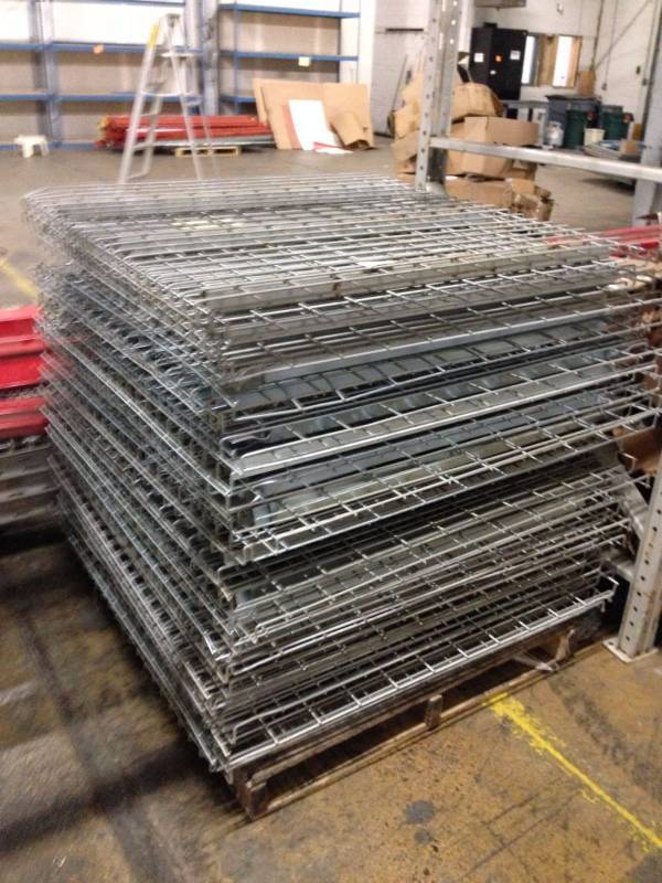 lot 138 image: Lot of (36) Wired Decks 44.5 x 45...