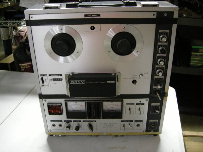 lot 7 image: Sony Reel-to-Reel