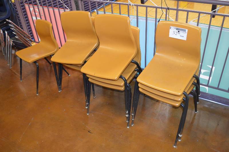 lot 32 image: Student Chairs (10)