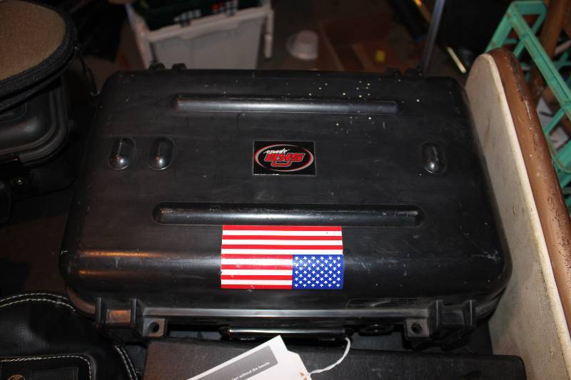 Pelican Pressrized Case - includes foam