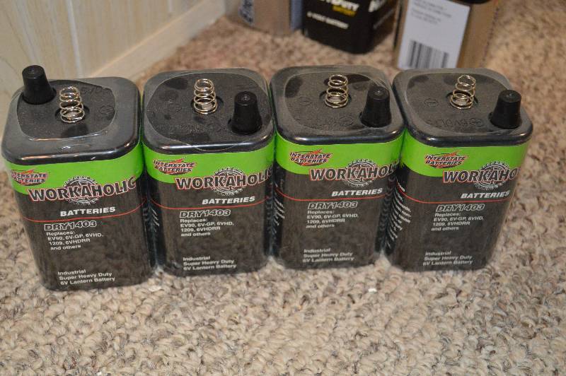 Latern Battery Lot (7)