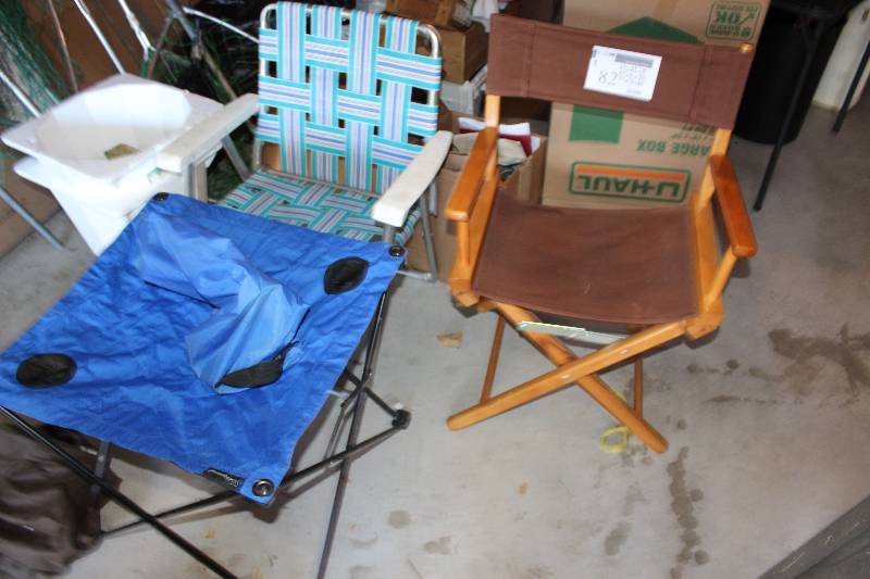 Camping chairs (2) and table