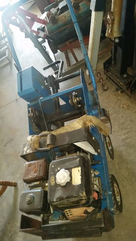 2006 Bluebird SC550 (18) 160cc Honda Sod Cutter Model # 968999351 SN 062386358