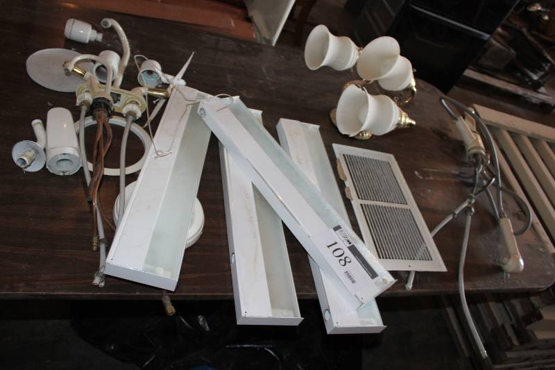 Table Lot of Lighting & Vents.