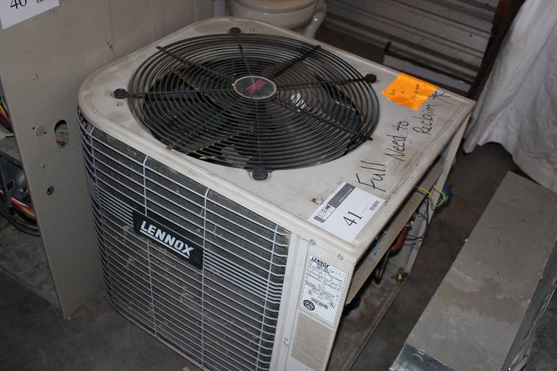 Lennox Air Conditioner MN HS26-024-2P.