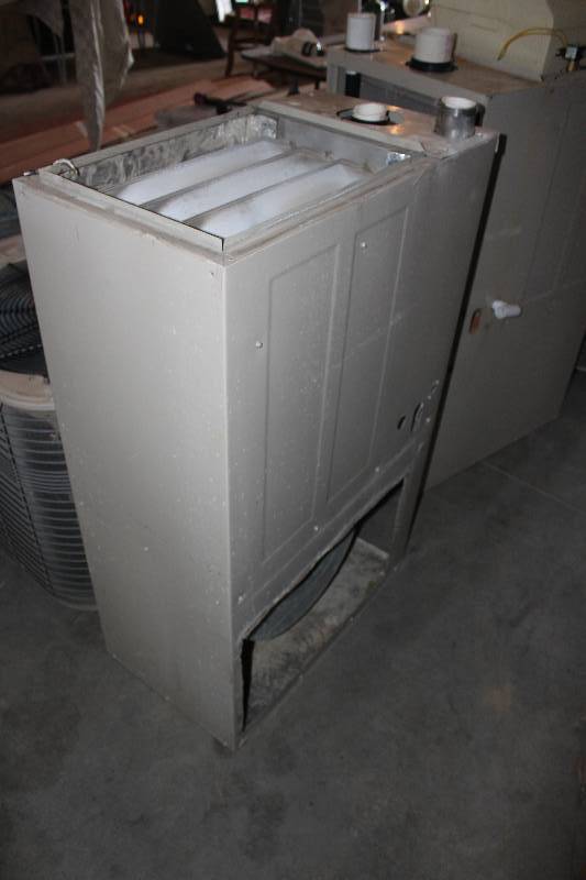 Lennox Air Conditioner Model G26Q3-75-2.