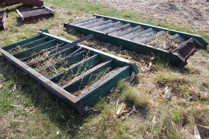 Lot of (2) Metal Rungs 46� x 9�.
