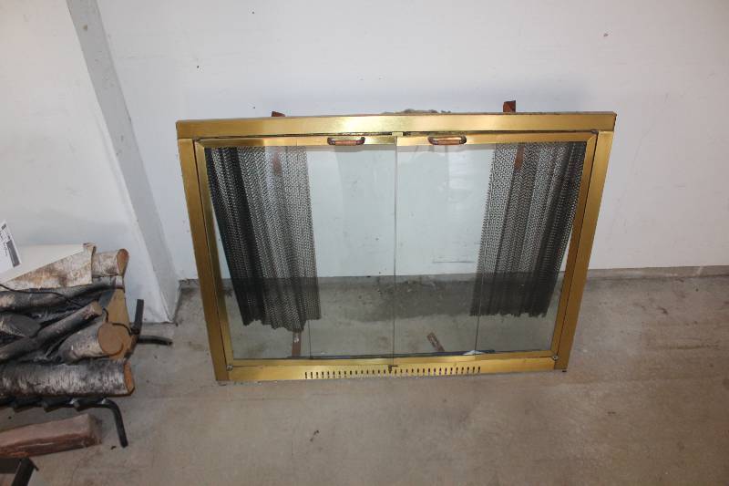 lot 30 image: Glass Fireplace Cover 40 x 30.