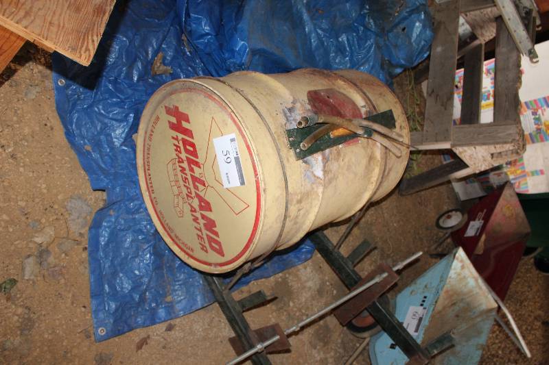 lot 59 image: Holland External Watering Tank wMounting Brackets
