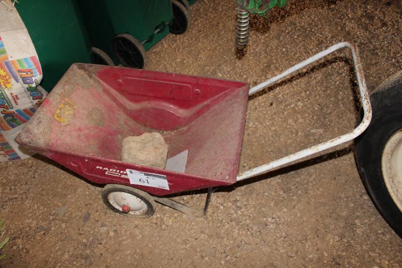 lot 61 image: Push Cart 19 x 30.