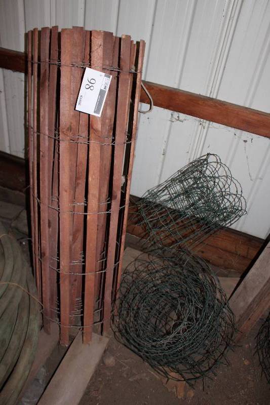 lot 98 image: Lot of Fencing.