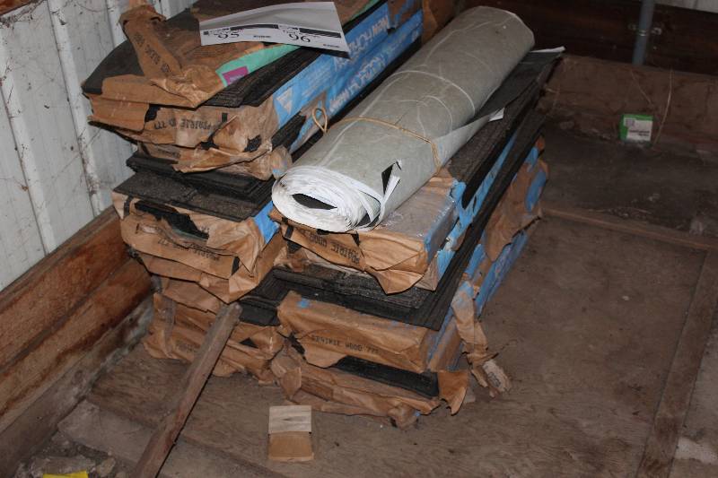 lot 95 image: Lot of (7) New Horizon Shingle Packs.