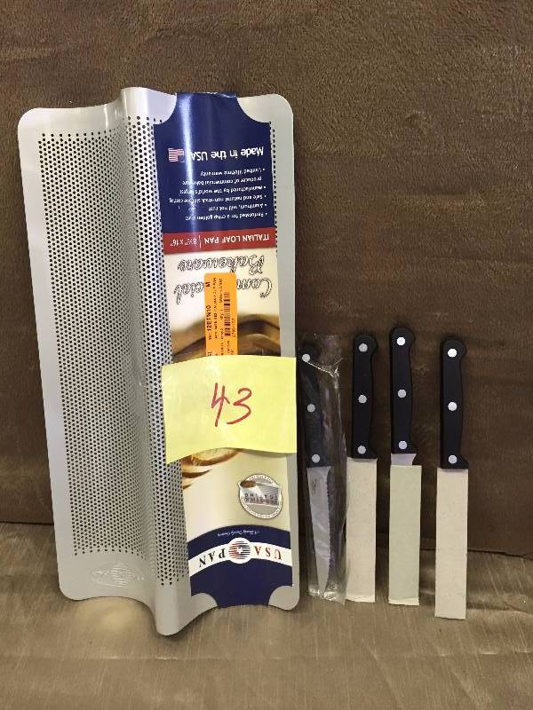 Lot of Kitchen knives and Baking Rack