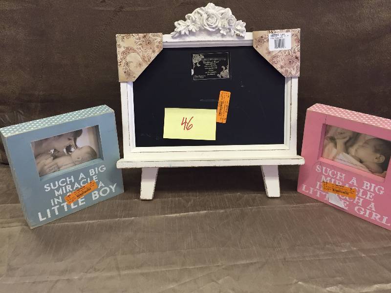 Lot of decorative items