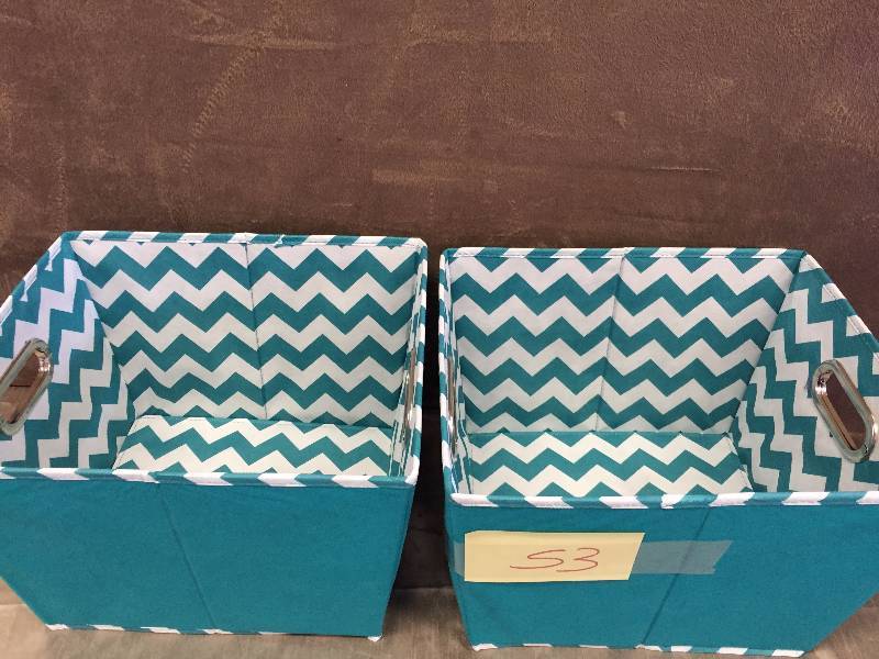 Lot of 2 storage bins