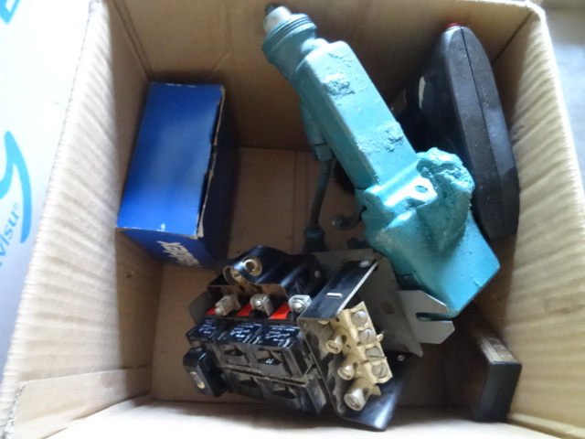 lot 8 image: Lot of Misc tools
