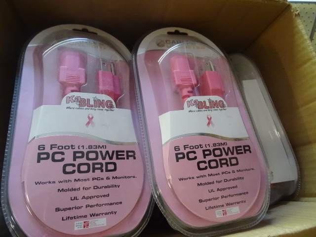 lot 11 image: 18 Six foot pink pc power cords New