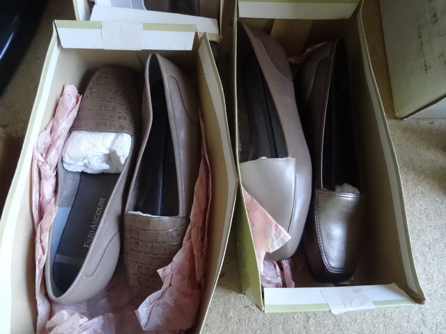 lot 23 image: Enzo Angiolini Liberty Shoes