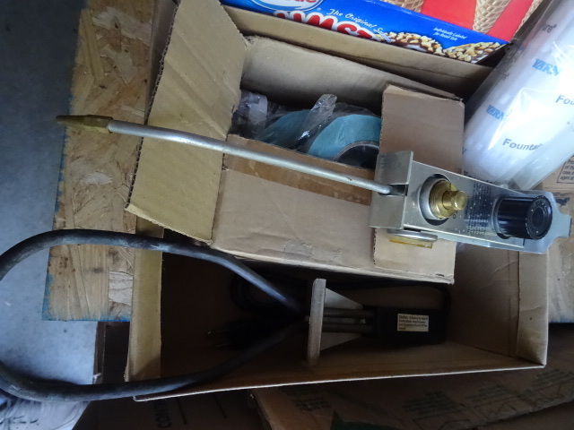 lot 61 image: Box of Misc Burnzomatic Plus Charcoal Lighter Plus