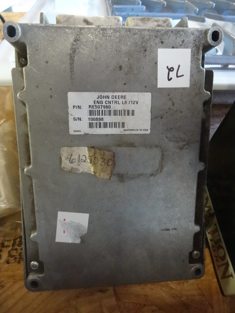 lot 72 image: John Deere Engine Control Module