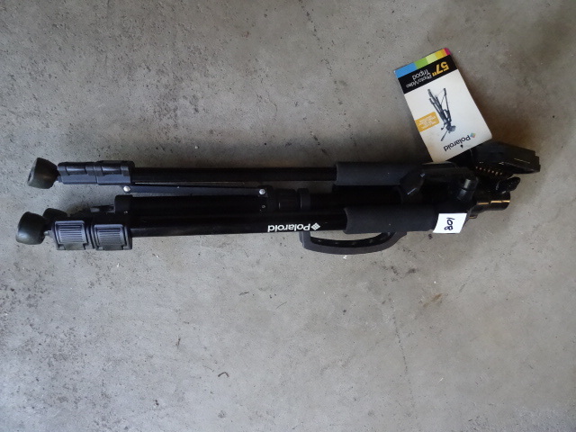 lot 108 image: 57 inch Polaroid Photo Video Tripod