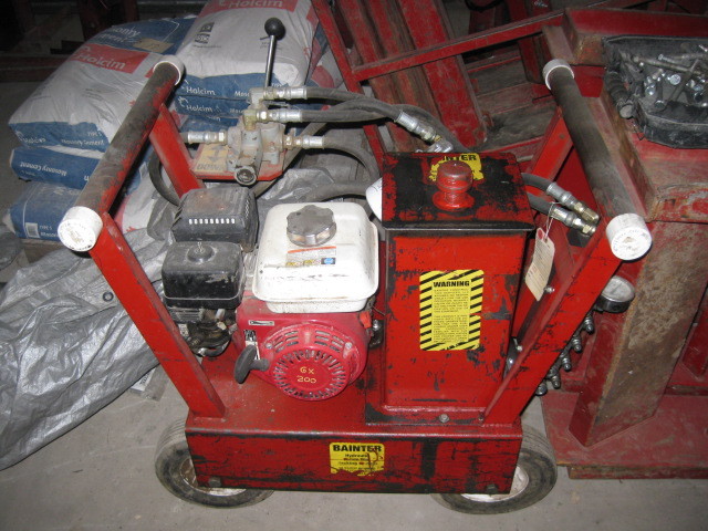 Bainter Hydraulic Grain Bin Jacking System