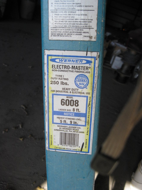Warner 8 Foot Fiberglass Ladder