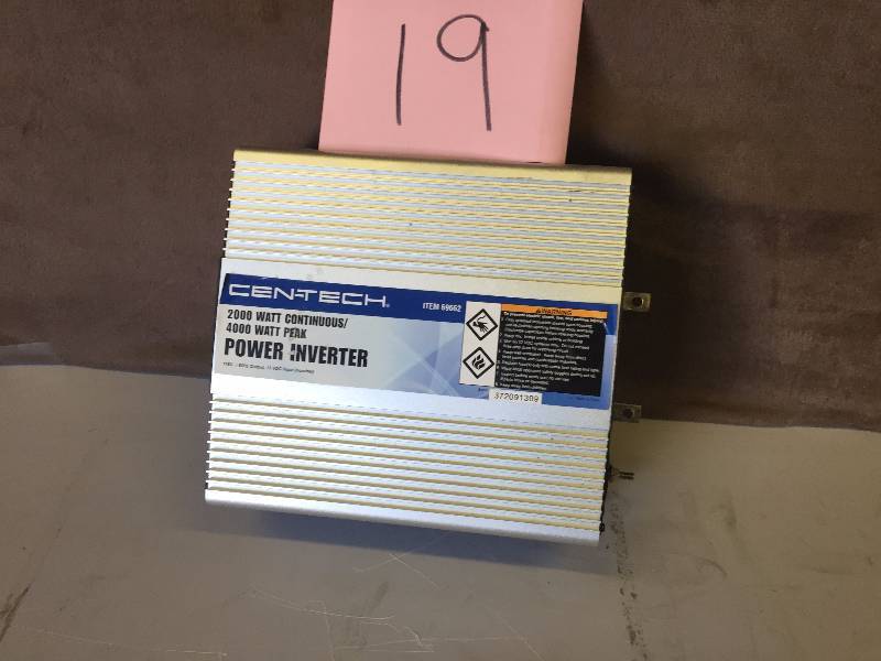 lot 19 image: Centech 2000 Watt Continuous4000 Watt Peak Power Inverter