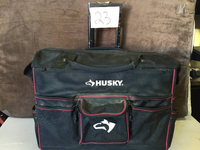 lot 23 image: Husky 22 in. Rolling Pro Tool Tote